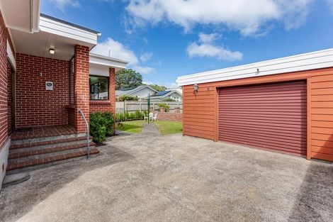 Photo of property in 53 Mersey Street, Island Bay, Wellington, 6023