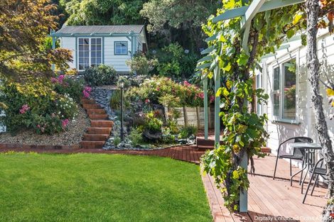 Photo of property in 19 Milton Terrace, Picton, 7220