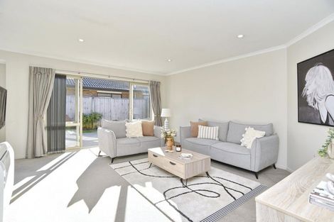 Photo of property in 3 Reeves Road, Rangiora, 7400