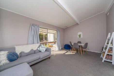 Photo of property in 7b Surrey Street, Stratford, 4332