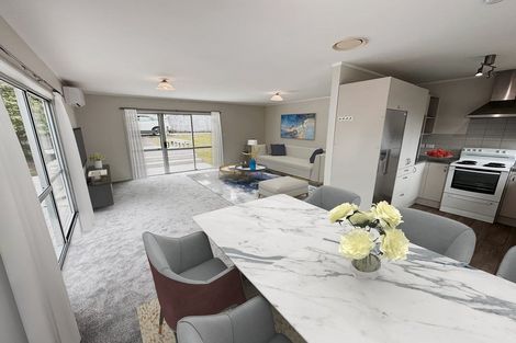 Photo of property in 23 Luckens Road, West Harbour, Auckland, 0618