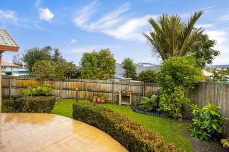 Photo of property in 55 Kingdale Road, Henderson, Auckland, 0610