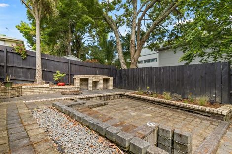 Photo of property in 17a Newington Road, Henderson, Auckland, 0612