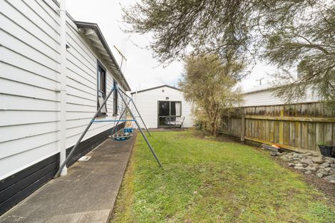 Photo of property in 32 Cambridge Street, Milson, Palmerston North, 4414