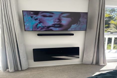 Photo of property in 106 Scenic Drive, Titirangi, Auckland, 0604