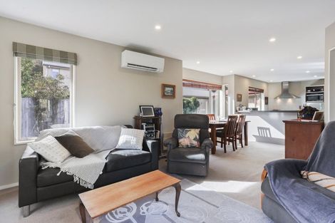 Photo of property in 14 Len Hale Place, Parklands, Christchurch, 8083