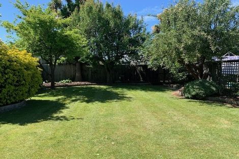 Photo of property in 31 Dunedin Street, Redwood, Christchurch, 8051