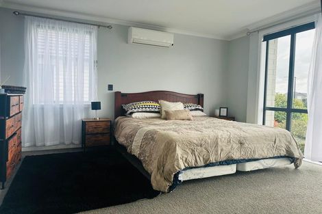 Photo of property in 10 Hopuni Way, Takanini, 2112