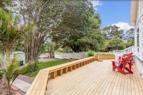 Photo of property in 114 Scenic Drive, Titirangi, Auckland, 0604