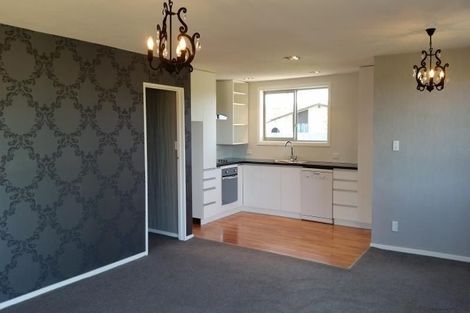 Photo of property in 2/275 Hendersons Road, Hoon Hay, Christchurch, 8025
