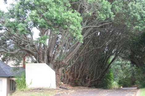 Photo of property in 36 Sylvan Avenue, Northcote, Auckland, 0627