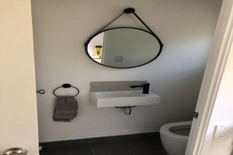 Photo of property in 2/81 Waipa Street, Birkenhead, Auckland, 0626