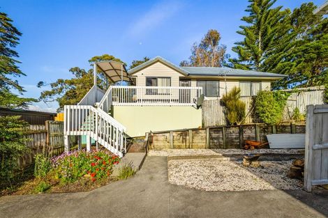Photo of property in 7 Garton Drive, Massey, Auckland, 0614