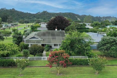 Photo of property in 19 Solander Street, Tolaga Bay, 4077