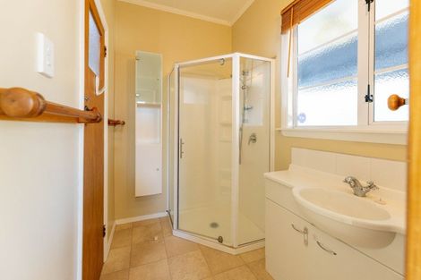 Photo of property in 15 Kauri Street, Roslyn, Palmerston North, 4414