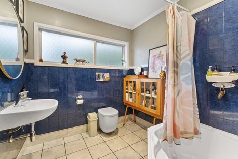 Photo of property in 26 Gurney Road, Kelson, Lower Hutt, 5010