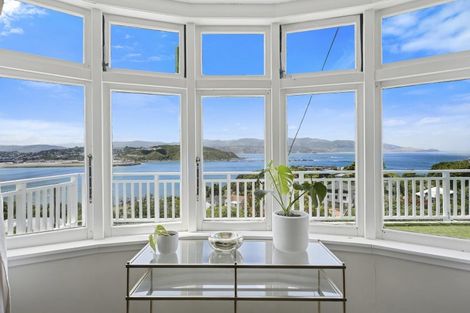 Photo of property in 49 Hungerford Road, Lyall Bay, Wellington, 6022
