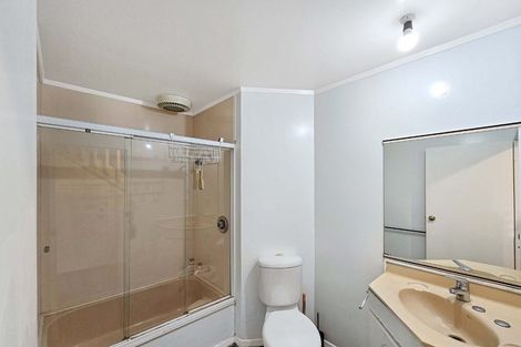 Photo of property in 53 Hankey Street, Mount Cook, Wellington, 6011