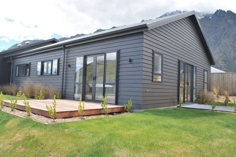 Photo of property in 41 Shepherd Road, Jacks Point, Queenstown, 9371