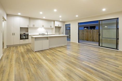 Photo of property in 26 Sapwood Crescent, Takanini, 2110