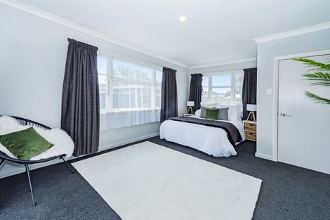 Photo of property in 70 Inwoods Road, Parklands, Christchurch, 8083
