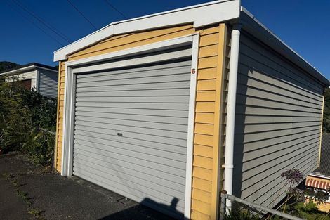 Photo of property in 6 Sidlaw Street, Strathmore Park, Wellington, 6022