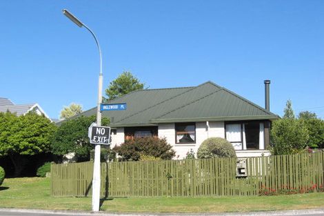 Photo of property in 2 Inglewood Place, Avonhead, Christchurch, 8042