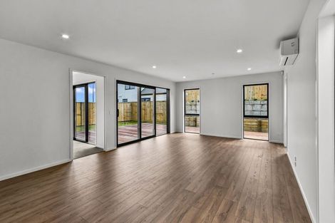 Photo of property in 95 Maungakaraka Road, Karaka, 2580