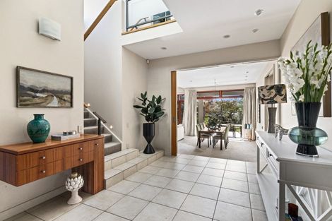 Photo of property in 1a Gillean Street, Havelock North, 4130
