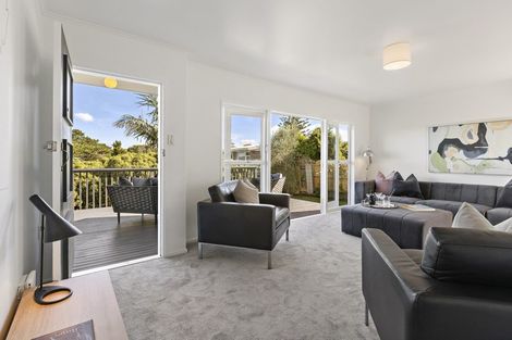 Photo of property in 20 Edgerton Road, Te Atatu Peninsula, Auckland, 0610