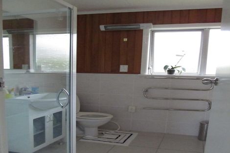 Photo of property in 10 Helvetia Drive, Browns Bay, Auckland, 0630