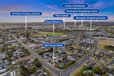 Photo of property in 98a Royal Road, Massey, Auckland, 0614