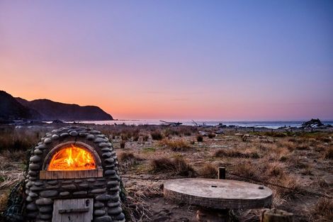 Photo of property in 1090 Makara Road, Makara Beach, 6972