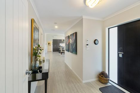 Photo of property in 8 Laylin Place, Pukekohe, 2120