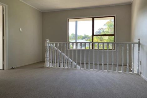 Photo of property in 72 Seaview Road, Glenfield, Auckland, 0629