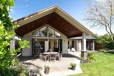 Photo of property in 12 Shalimar Place, Huntington, Hamilton, 3210