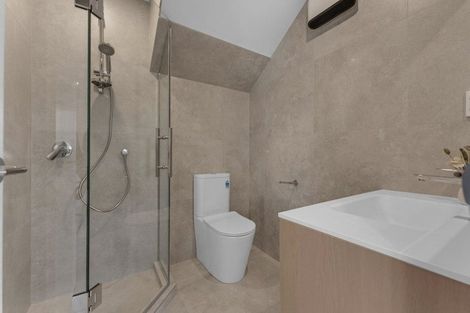 Photo of property in 2 Irwin Lane, Windsor Park, 0632