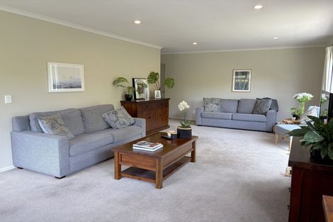 Photo of property in 24a Taylor Terrace, Tawa, Wellington, 5028