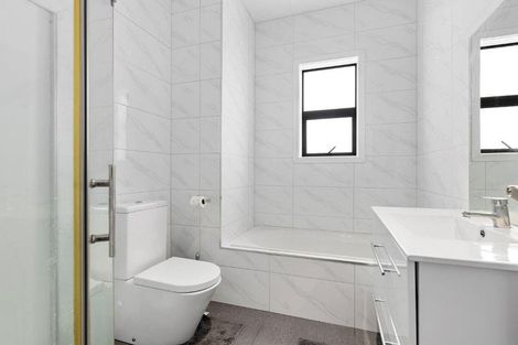 Photo of property in 2u5 Rosalind Street, Deanwell, Hamilton, 3206