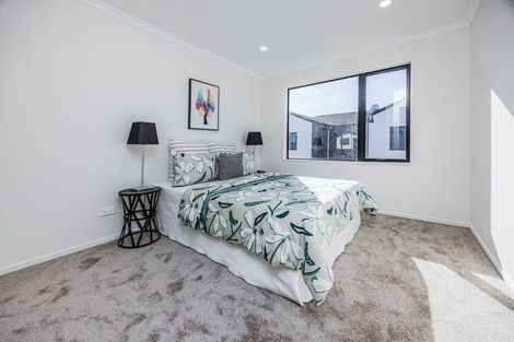 Photo of property in 38b Seymour Road, Sunnyvale, Auckland, 0612