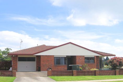Photo of property in 28 Russley Drive, Mount Maunganui, 3116