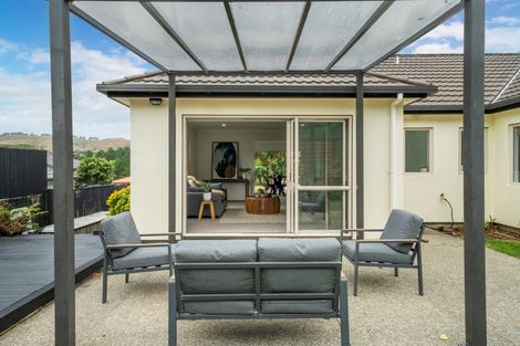 Photo of property in 50 Te Puia Drive, Aotea, Porirua, 5024