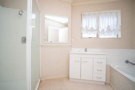 Photo of property in 6 Madison Avenue, Milson, Palmerston North, 4414