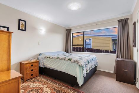 Photo of property in 19b Pine Road, Orewa, 0931
