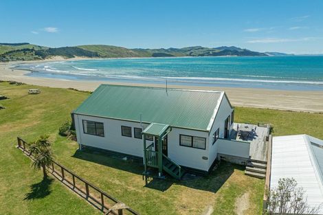 Photo of property in 117 Jetty Road, Castlepoint, Tinui, 5889