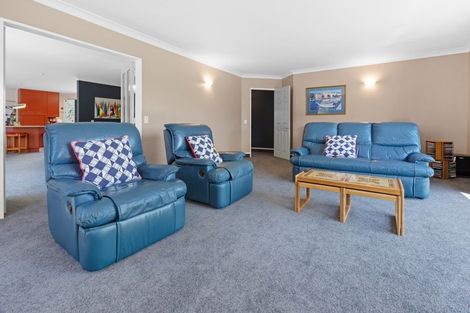 Photo of property in 48 Samwell Drive, Whitby, Porirua, 5024