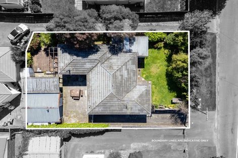 Photo of property in 16 Mahana Road, St Andrews, Hamilton, 3200