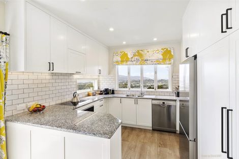 Photo of property in 14 Lookout Road, Roseneath, Wellington, 6011