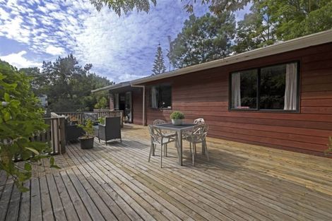 Photo of property in 4 James Scott Place, Te Atatu South, Auckland, 0602