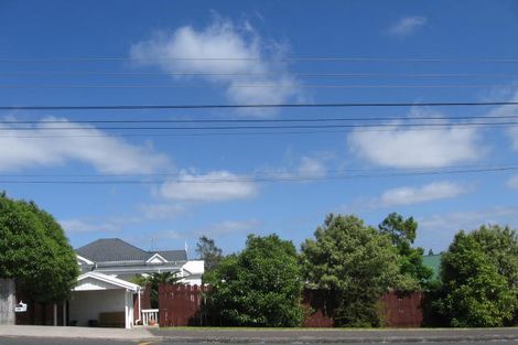 Photo of property in 2/100 Birkdale Road, Birkdale, Auckland, 0626